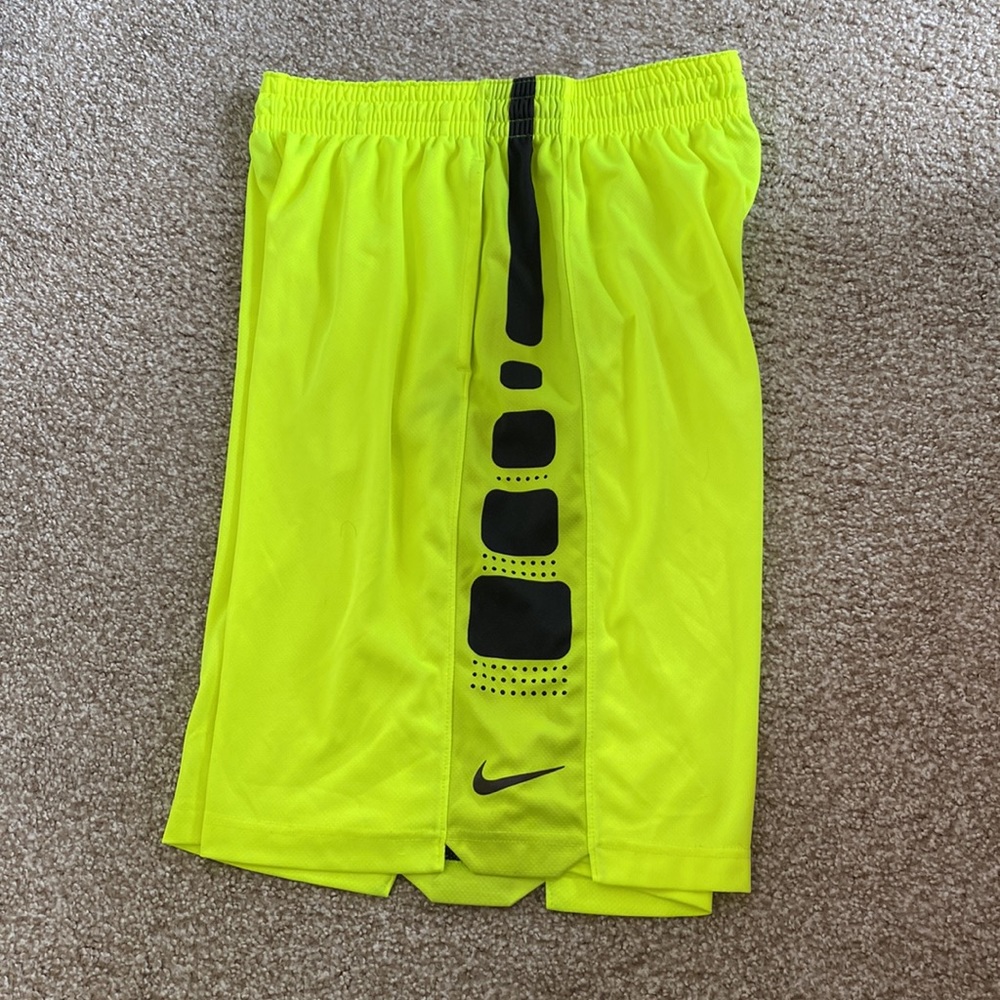 Nike Elite - Neon Yellow Gym Shorts